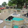 Miniatura kopenhaskiego pałcu Amalienborg w parku Legoland.