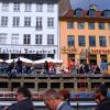 Nyhavn można podziwiać z pokładu statku wycieczkowego.